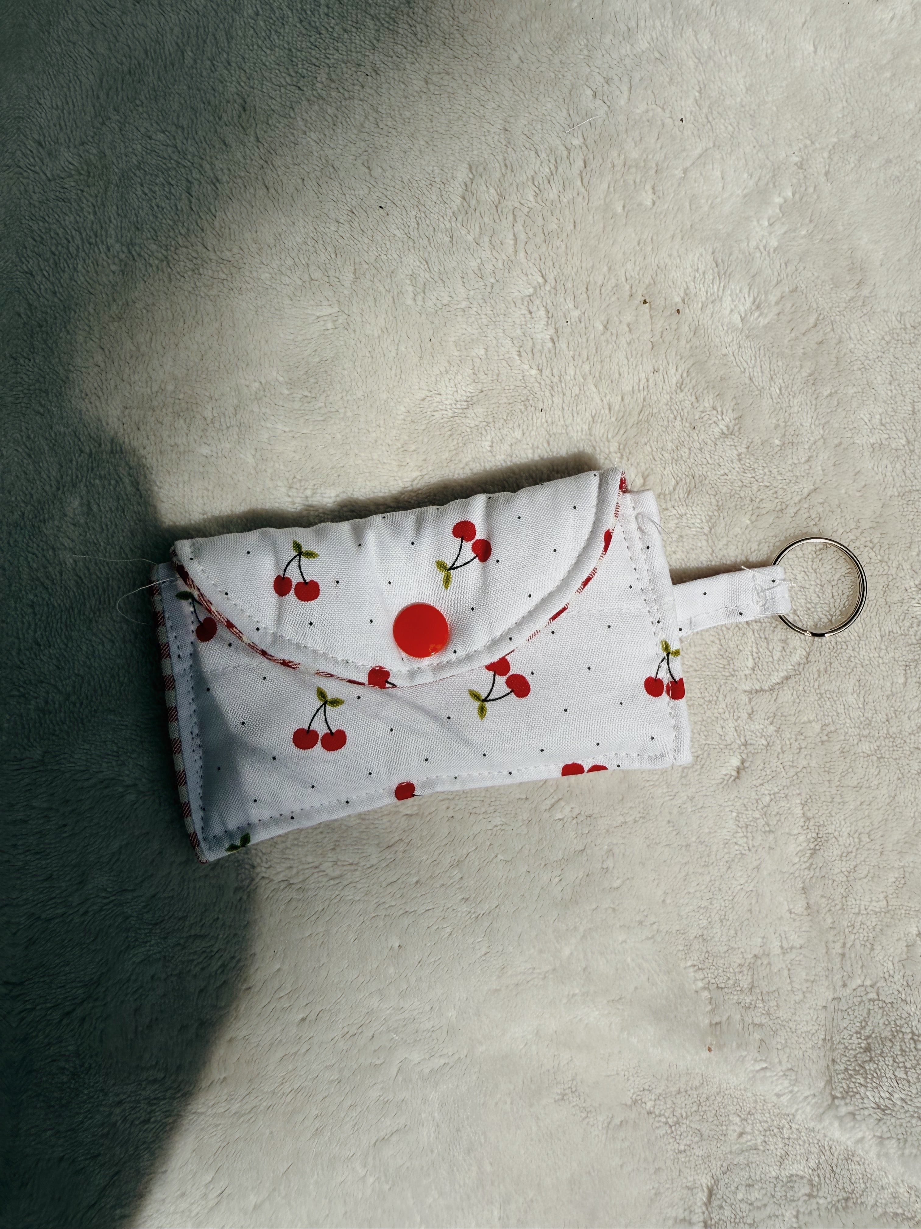 Cherry print mini wallets