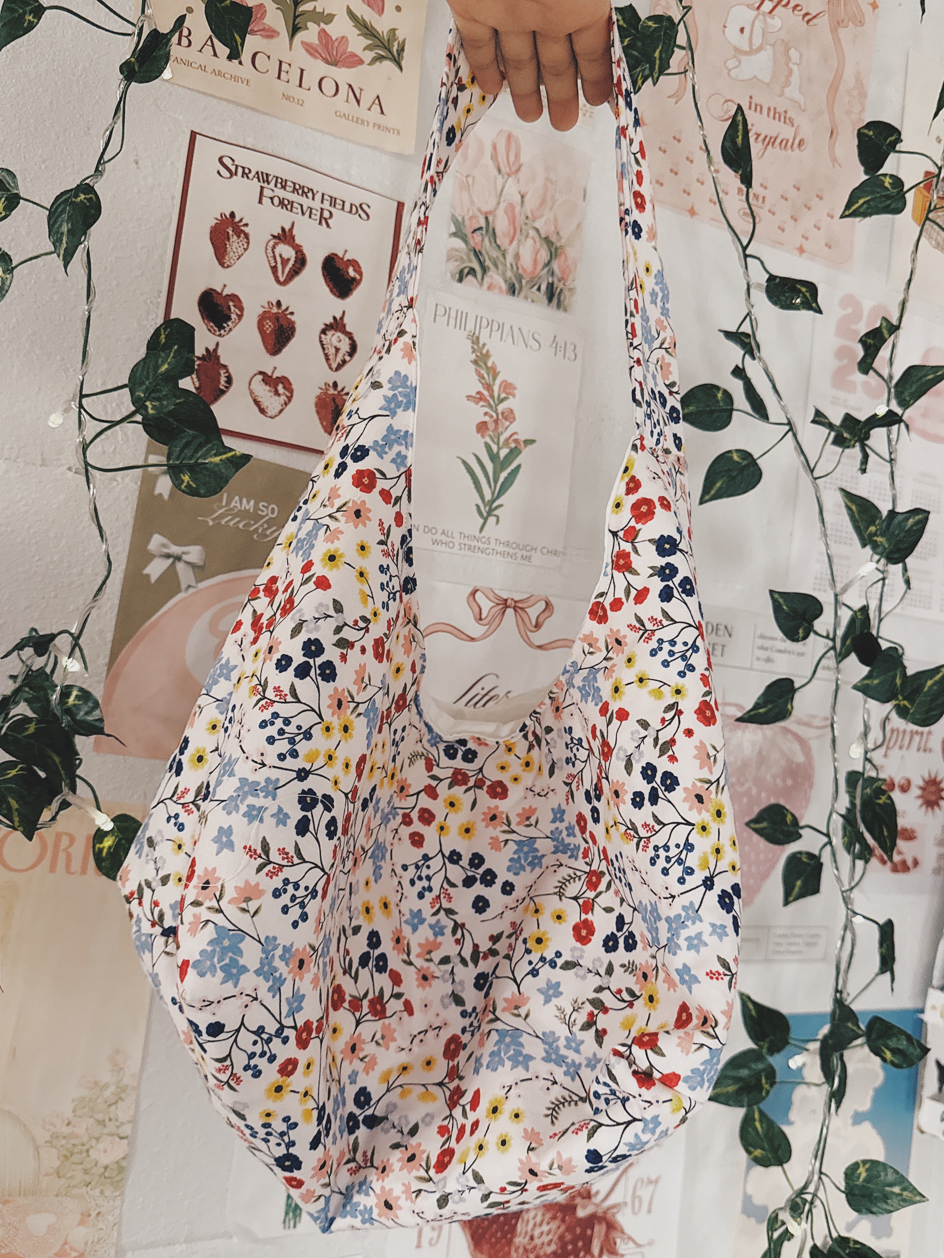 Floral sling bag