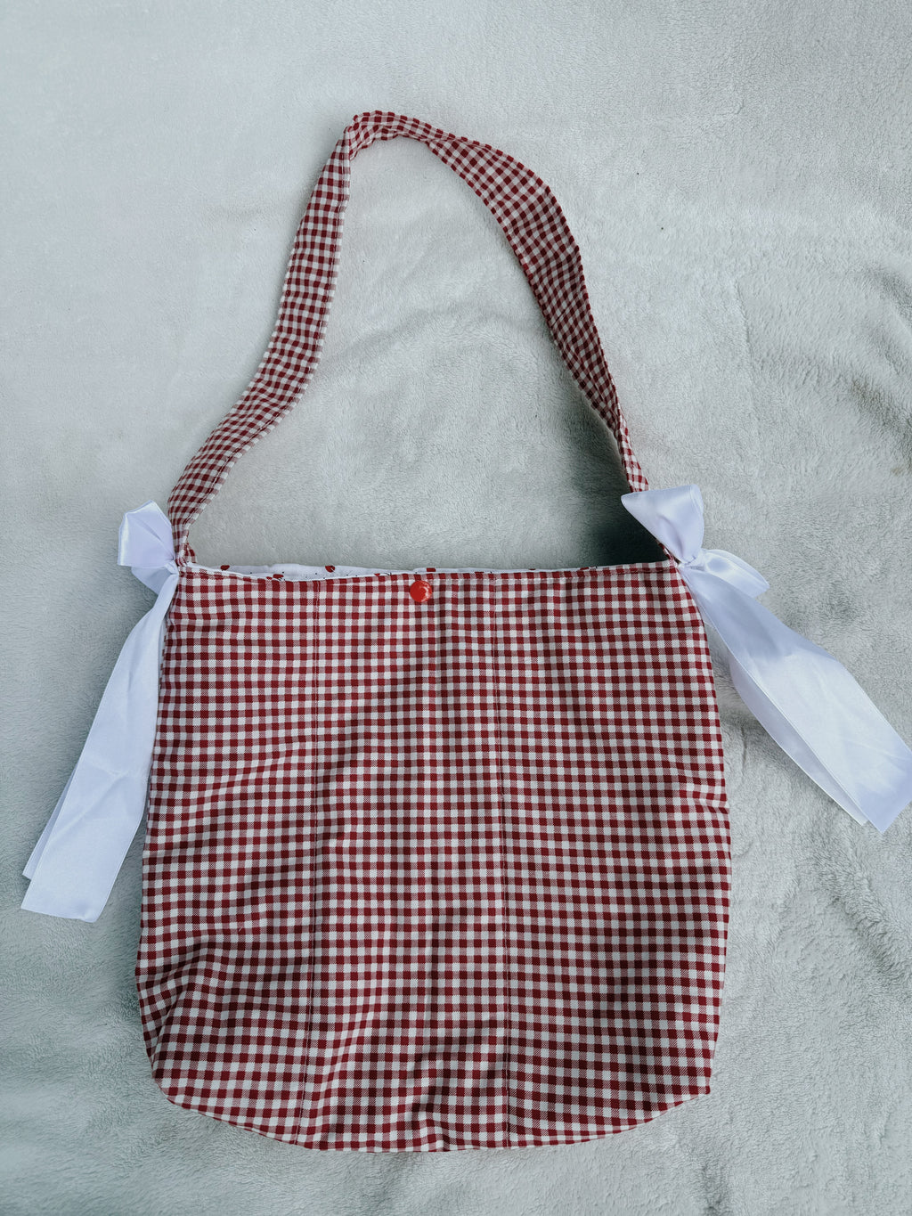 Gingham red tote bag