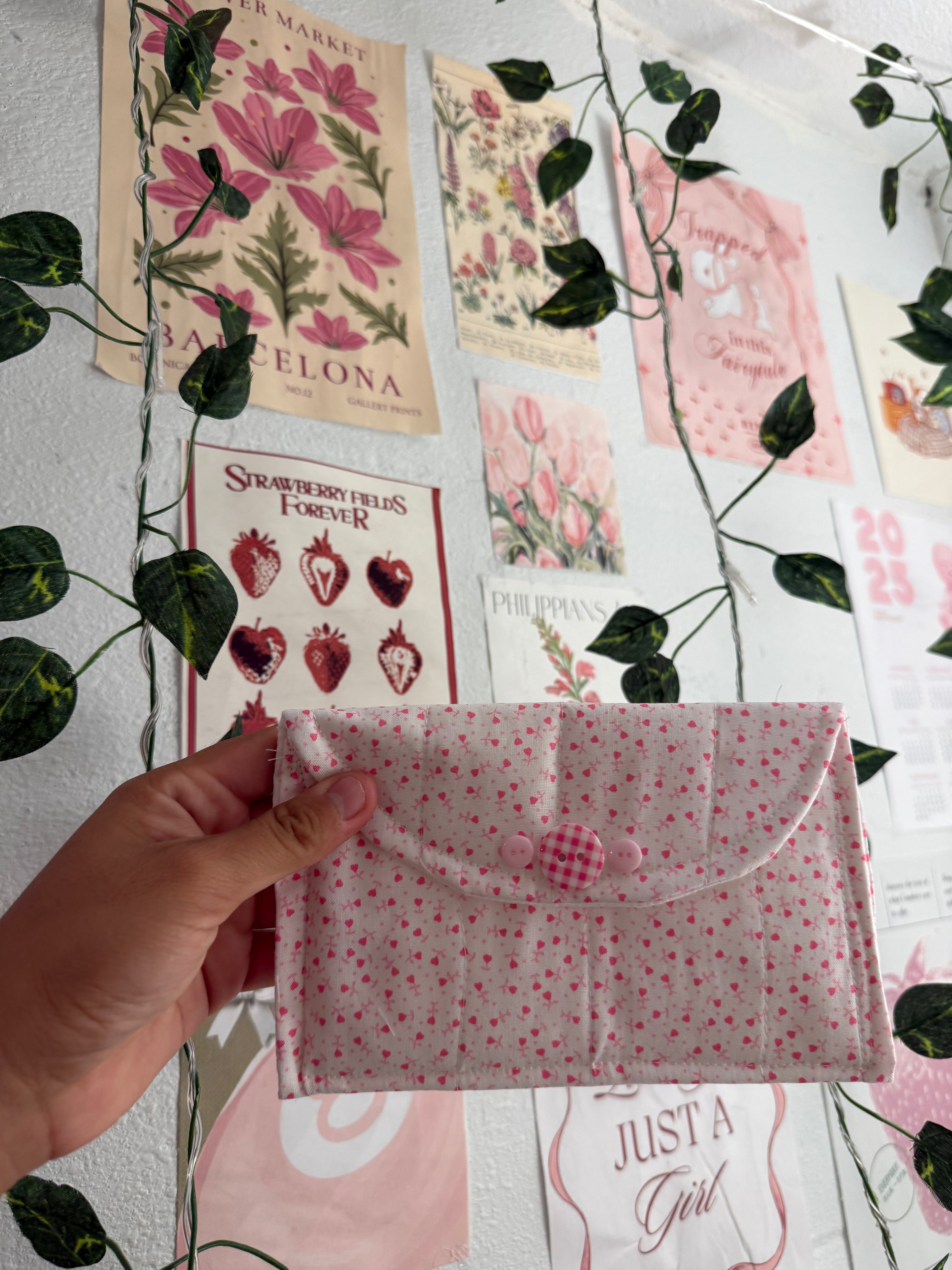 Pink heart sunglass case