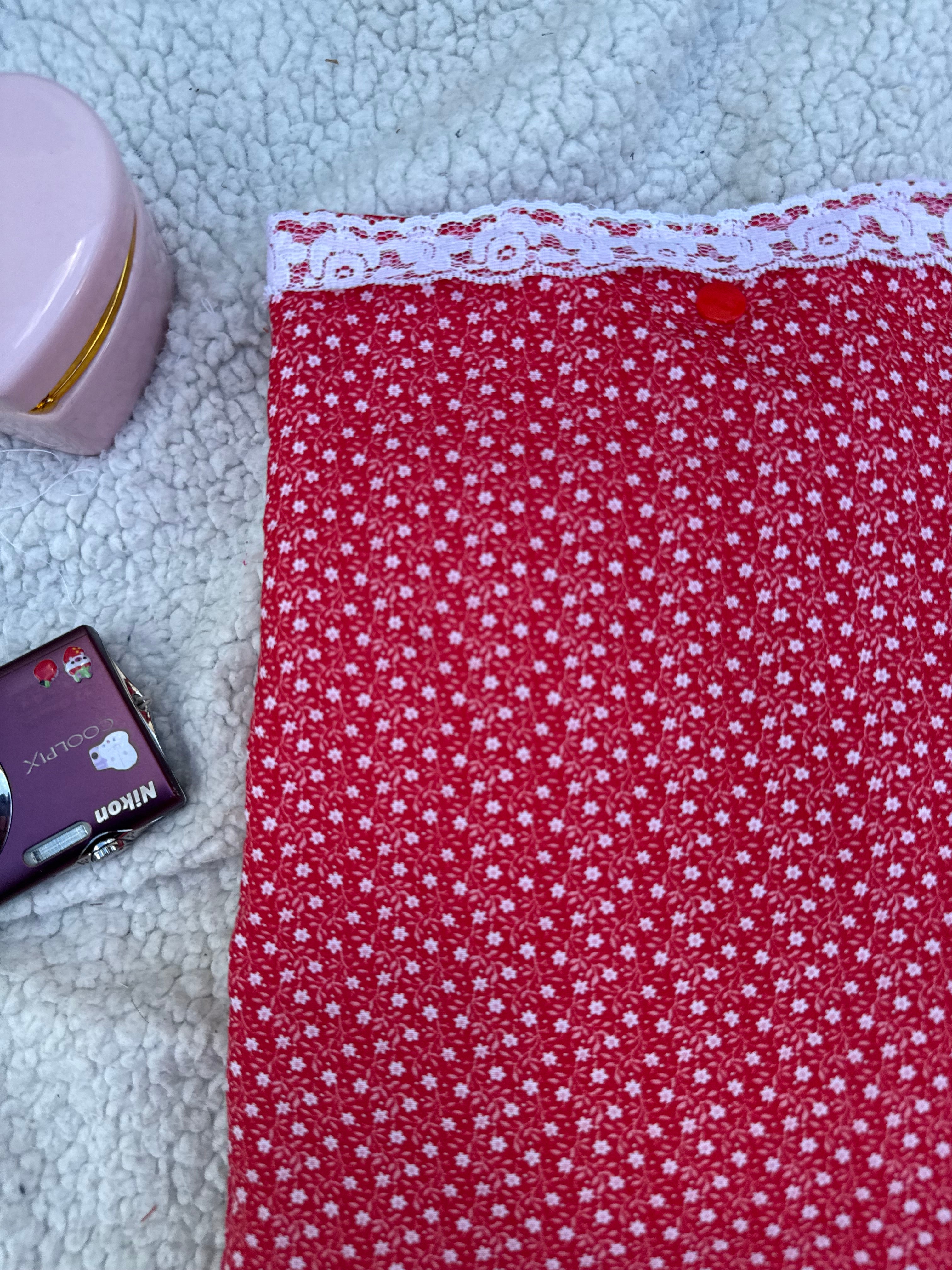 Red Heart & Floral Sleeves