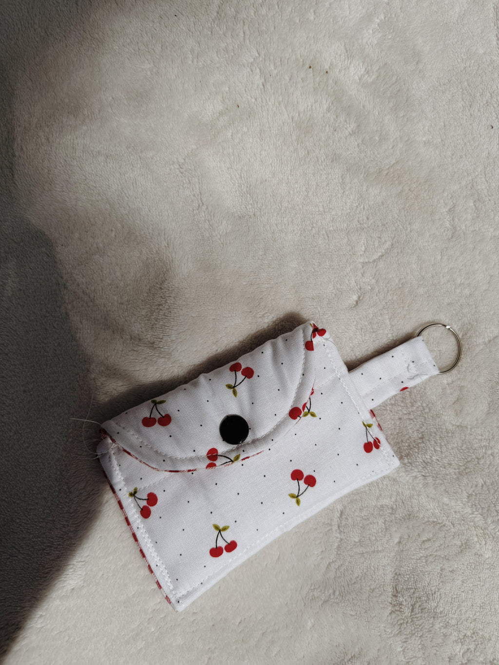 Cherry print mini wallets