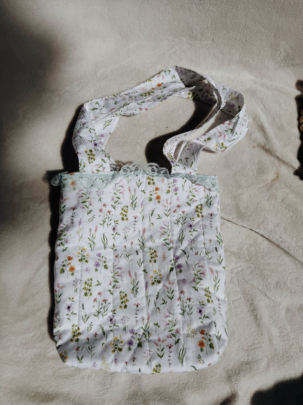 Floral tote bag
