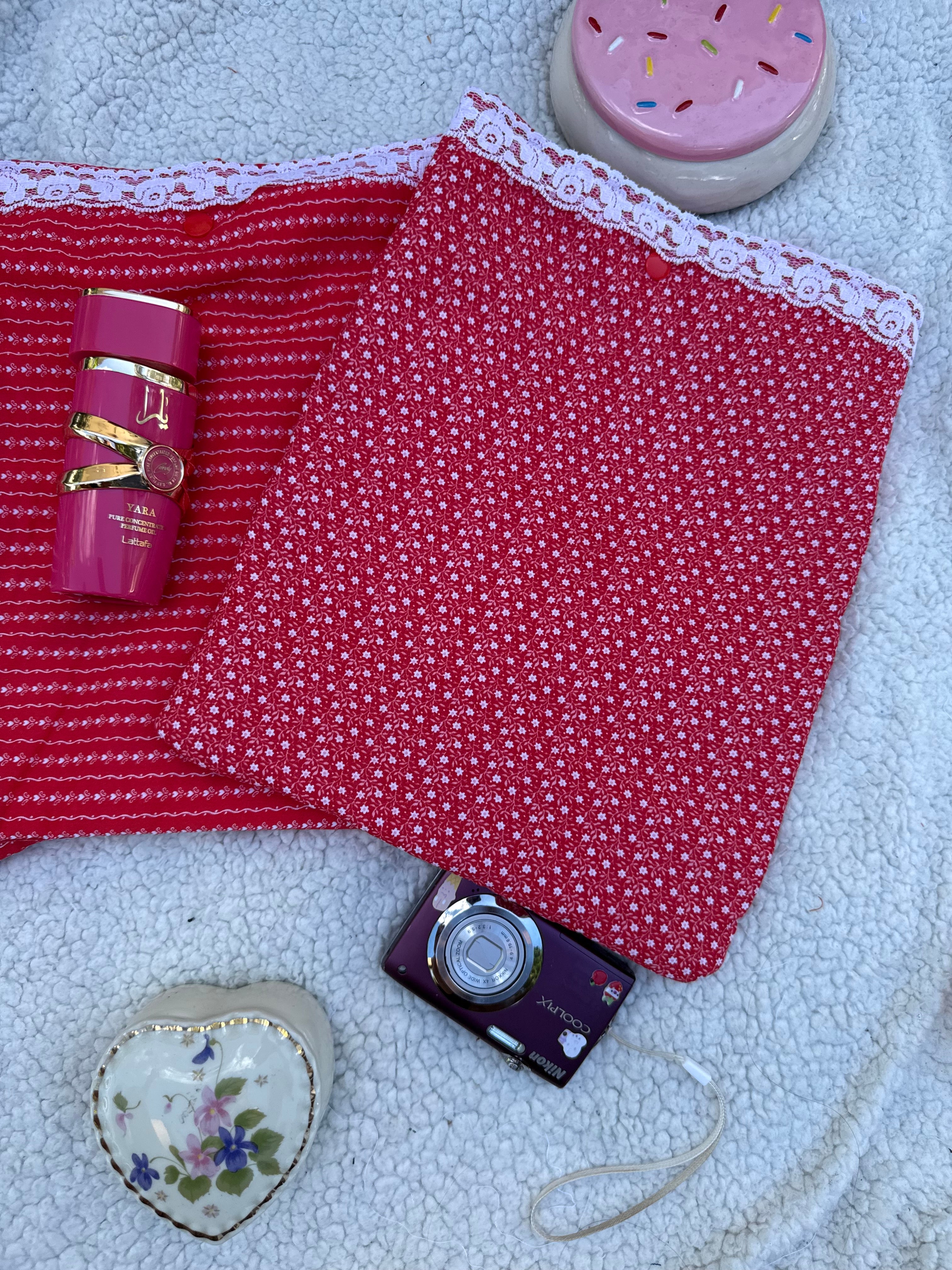 Red Heart & Floral Sleeves