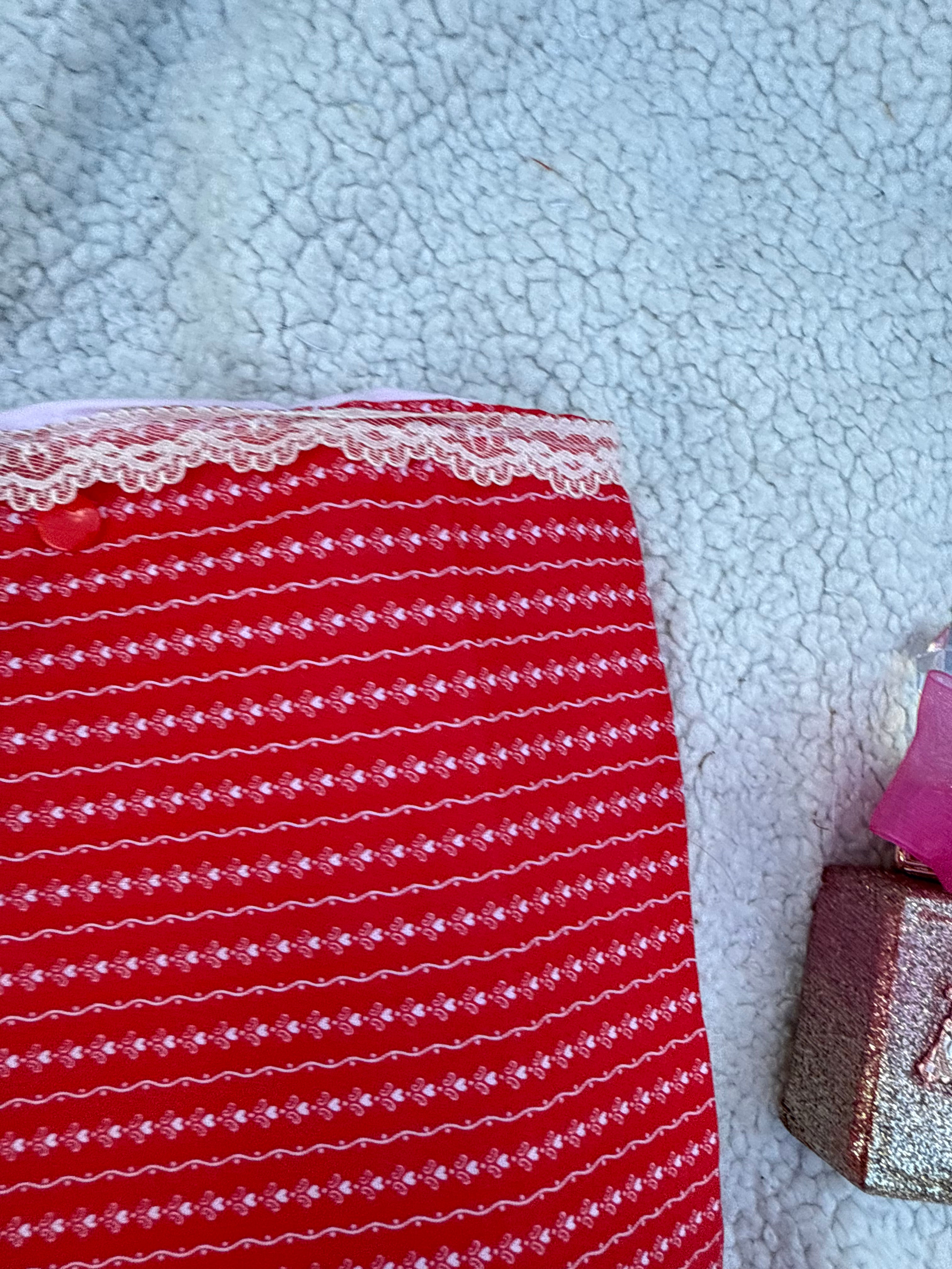 Red Heart & Floral Sleeves