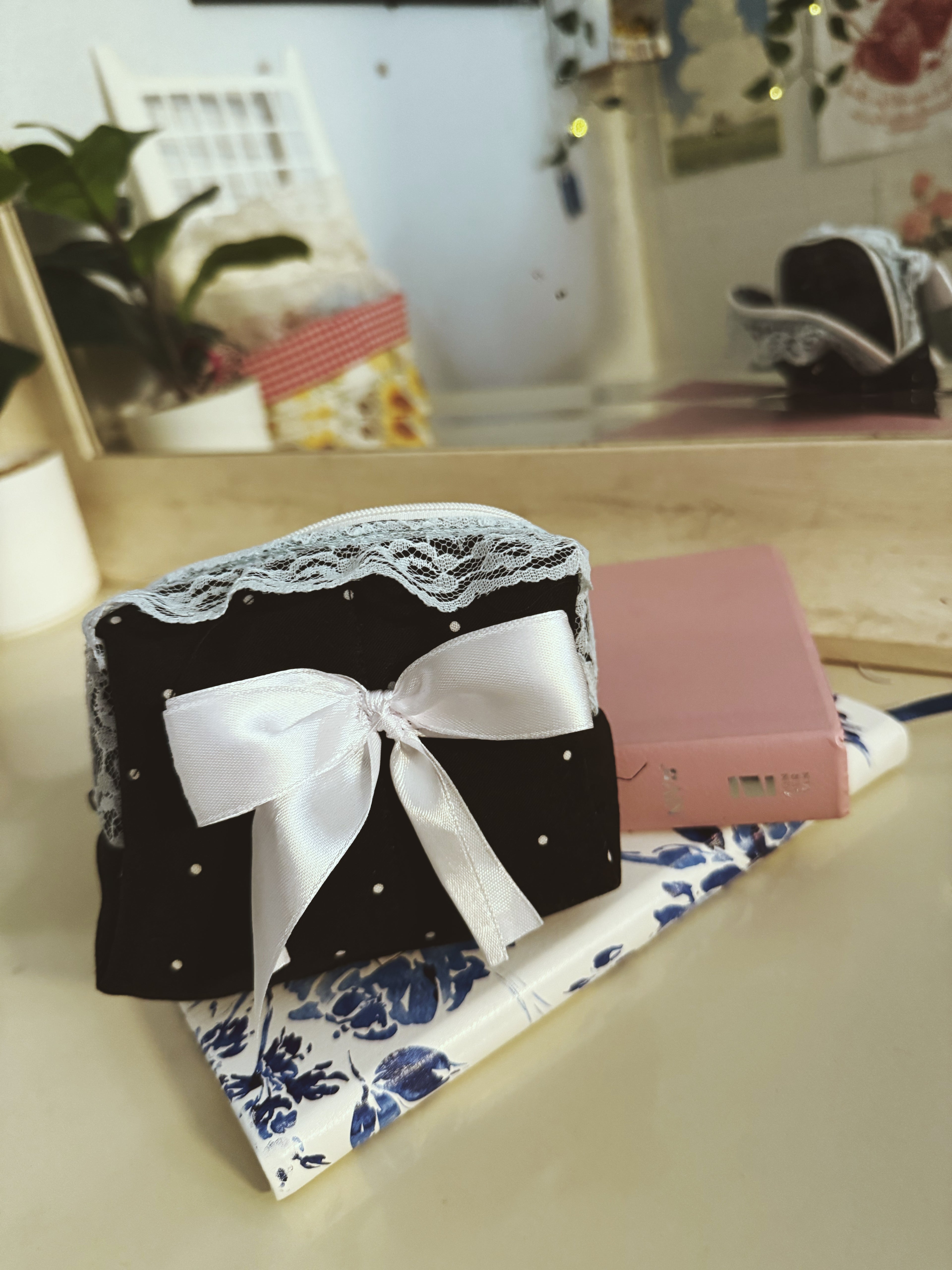 Polka-Dot Small Pouch