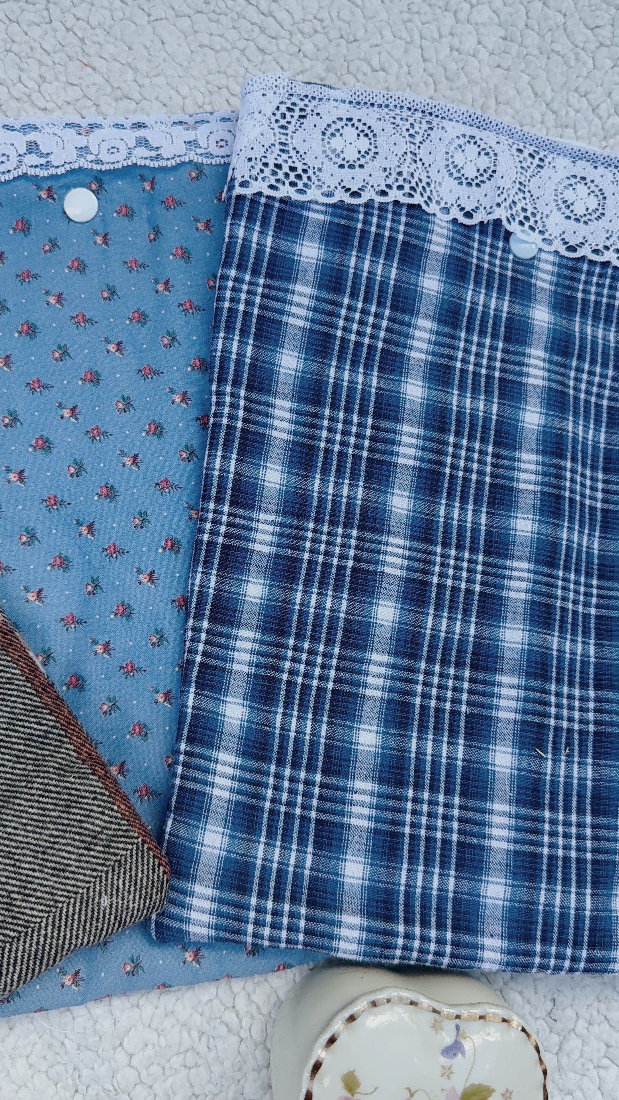 Large Blue Plaid Sleeve