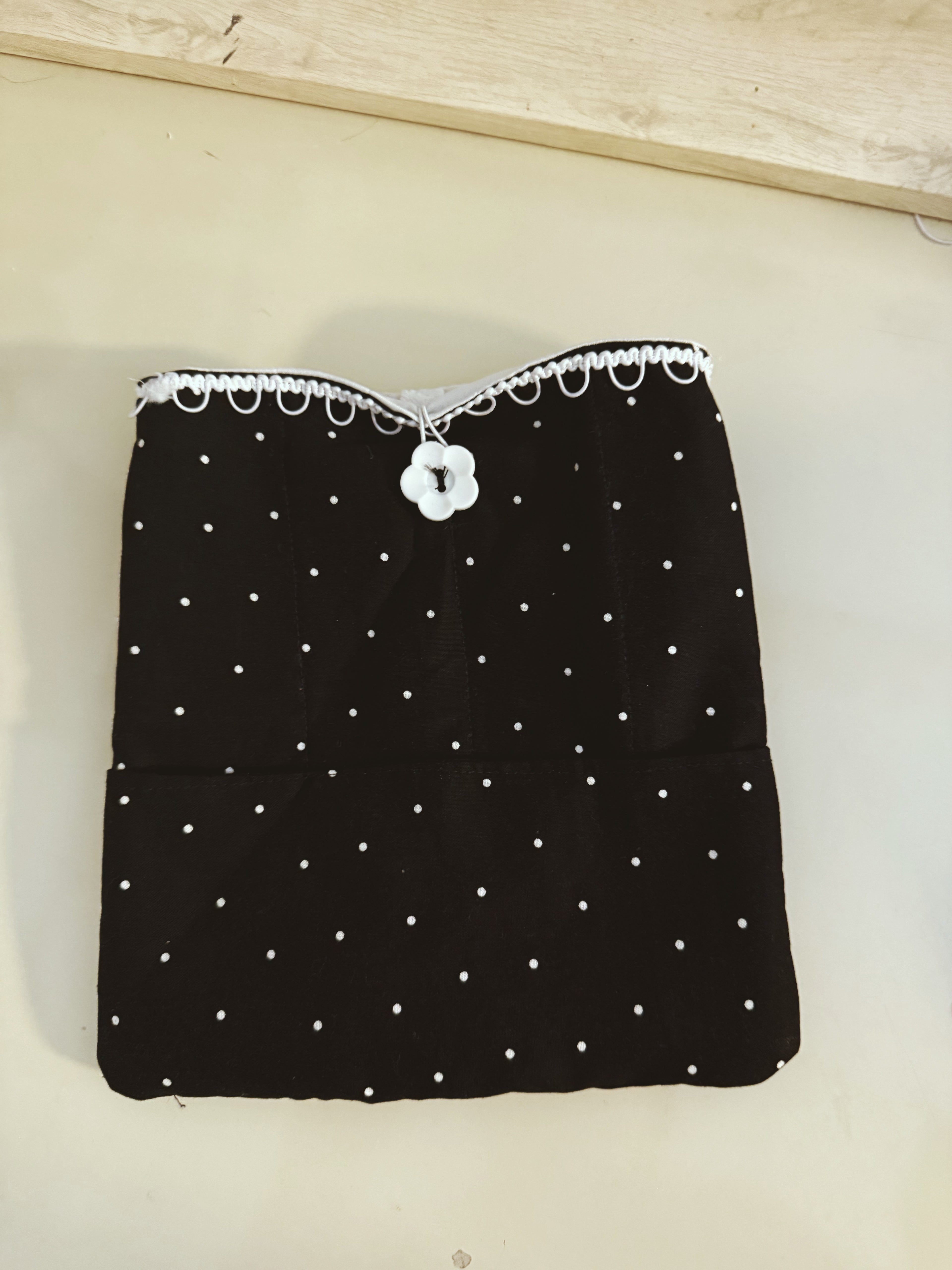 Small Polka Dot Sleeve