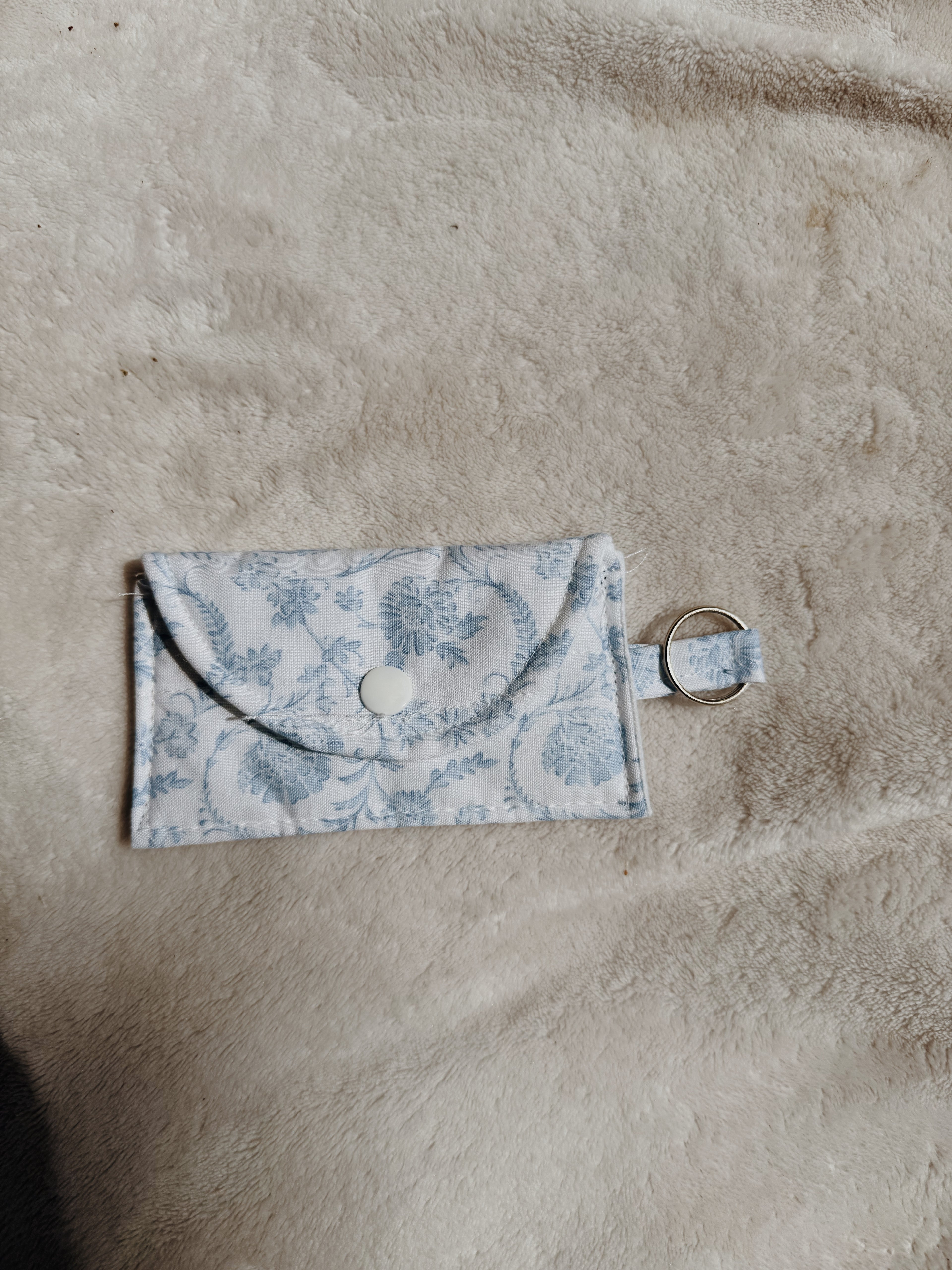 Blue floral mini wallets