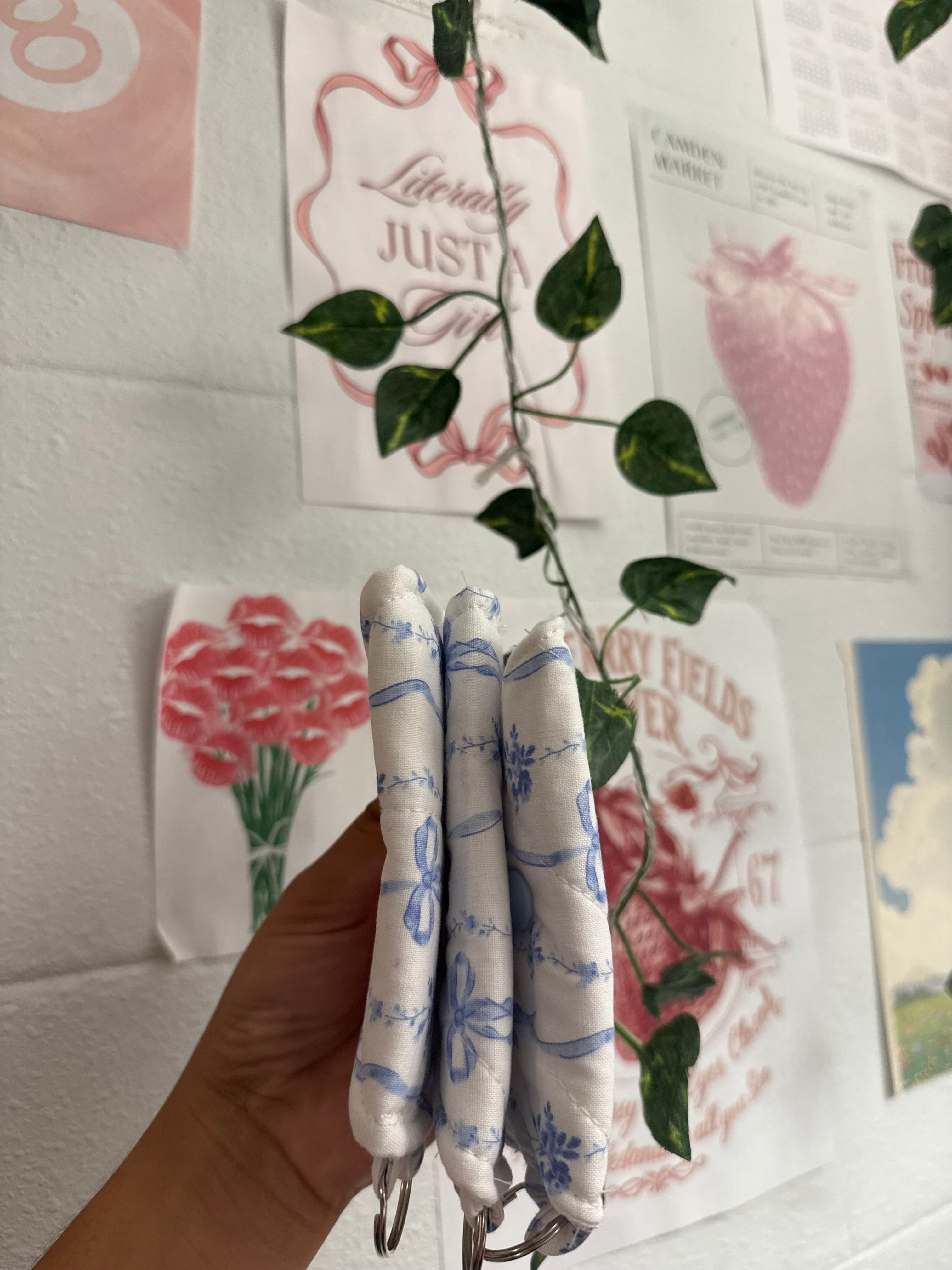 Blue bow mini wallet