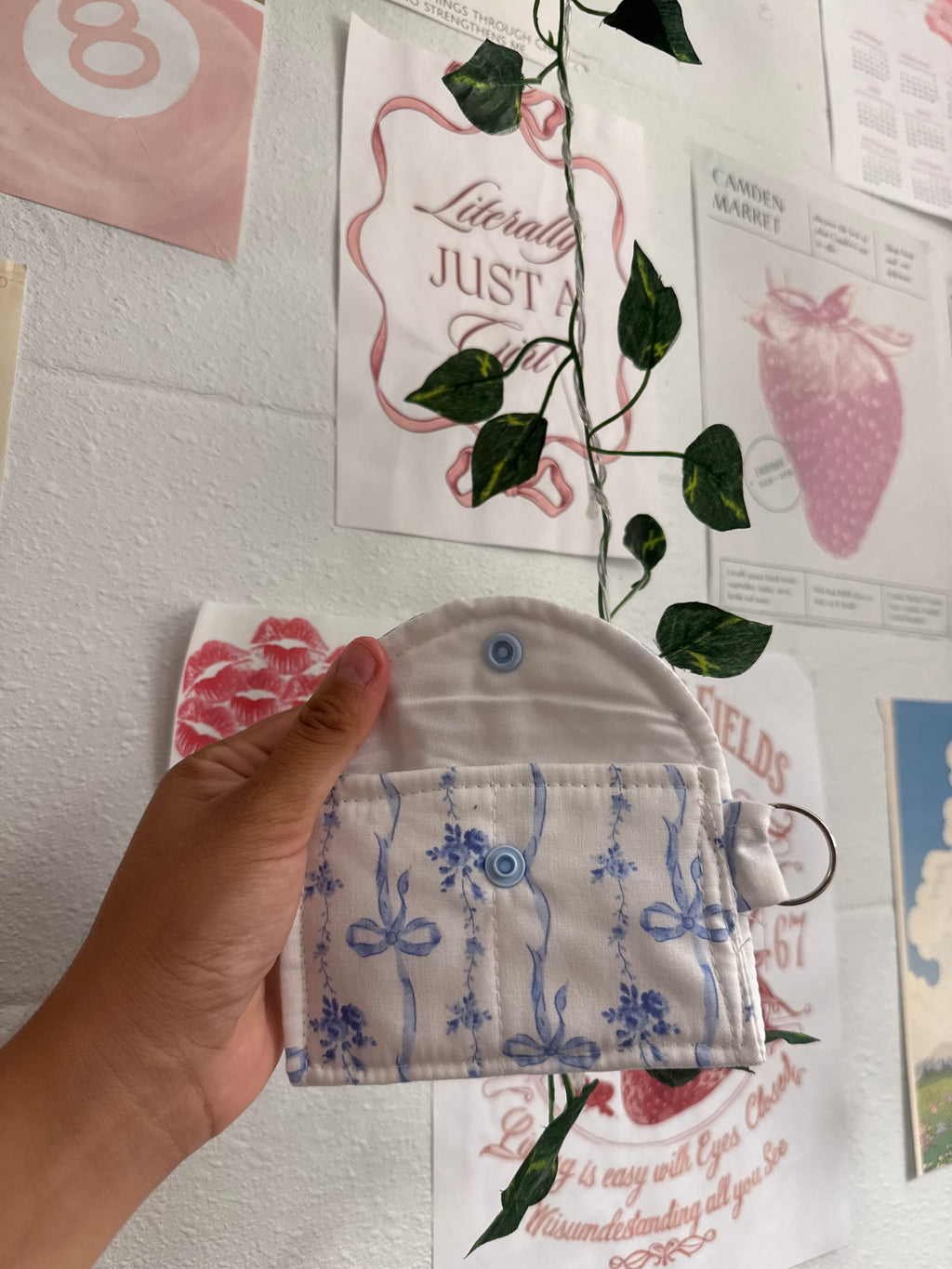 Blue bow mini wallet